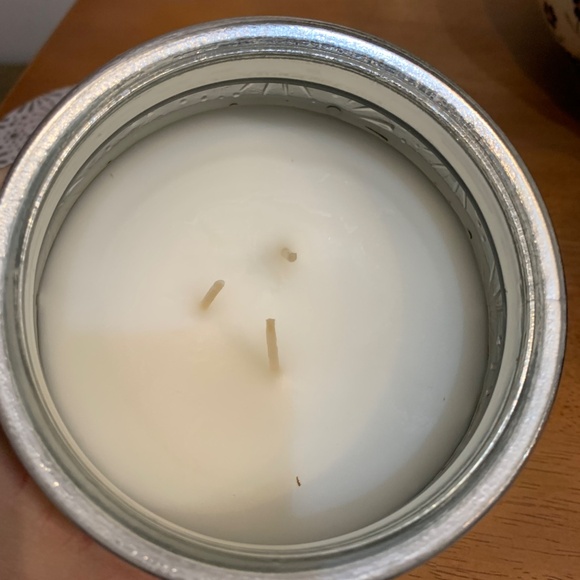 Scentworx candle - Picture 2 of 4
